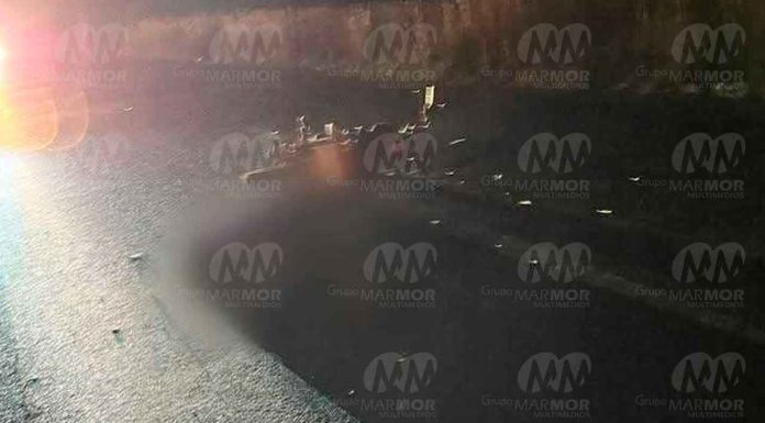 Motociclista es impactado por vehículo “fantasma” en la carretera Maravatío-Tlalpujahua