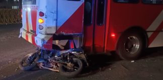 #VIDEO | Motociclista muere al chocar contra camión de Villa Magna al poniente de Morelia