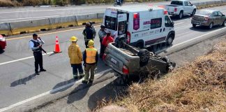 #VIDEO #ÚltimoMomento | Automovilista queda herido al accidentarse sobre la Morelia-Salamanca
