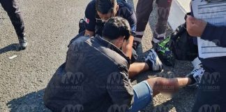 #Imágenes | Se accidenta motociclista en puente de la Av. Madero Poniente de Morelia
