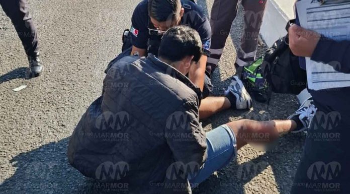 #Imágenes | Se accidenta motociclista en puente de la Av. Madero Poniente de Morelia