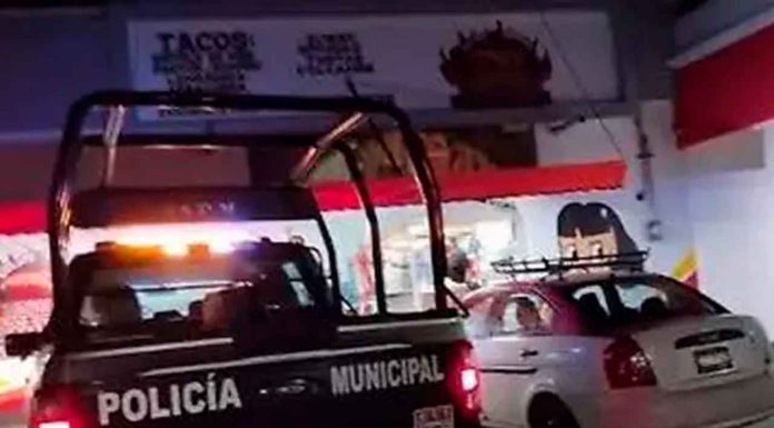 #México: Aparece mujer que abandonó a su hija en Día de Reyes en una taquería; la quiere de vuelta