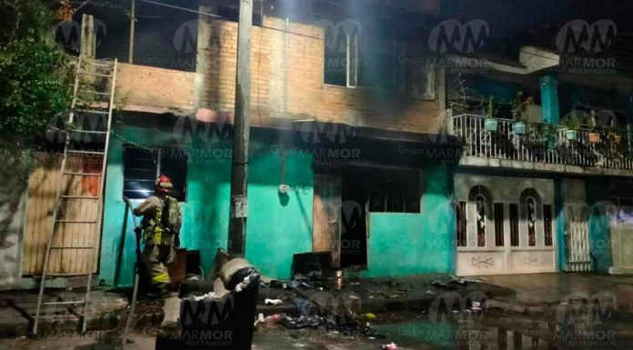 Arde domicilio en la colonia Unión Popular Solidaria, al poniente de Morelia
