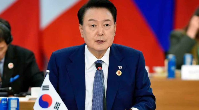 #Video | Arrestan a Presidente surcoreano destituido tras imponer la ley marcial