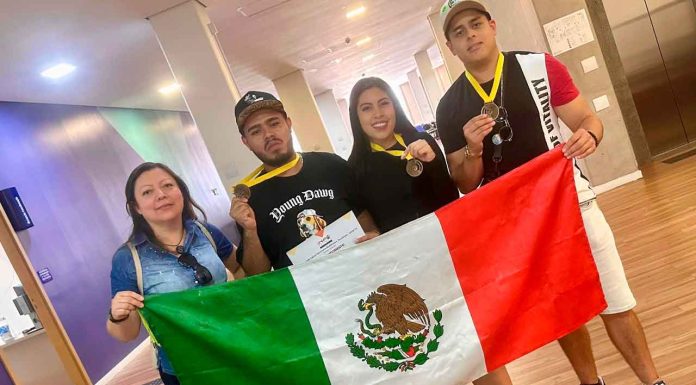 ¡Atención! Gobierno estatal abrirá convocatoria de becas de movilidad para docentes