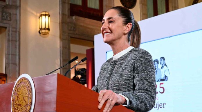 Presidenta Claudia Sheinabum presenta Olinia, primera armadora mexicana de mini vehículos eléctricos desarrollados en México