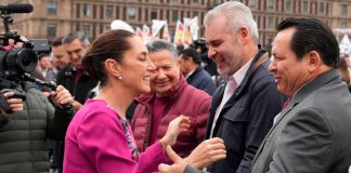 Promete Sheinbaum hospitales, autopistas, mejoras al Puerto LZC y planta de leche para Michoacán