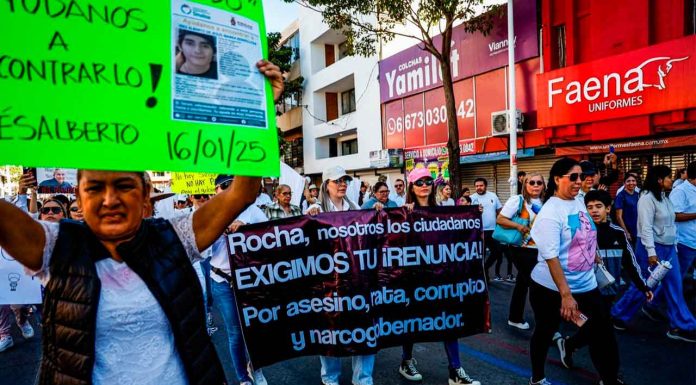 #VIDEO | Personas de Culiacán salen a las calles a exigir paz y seguridad