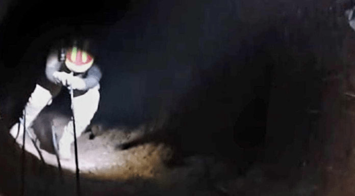 Hallan a mujer muerta y putrefacta dentro de pozo en Zitácuaro