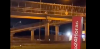 #VIDEO | Captan a pareja haciendo “el delicioso” en pleno puente peatonal