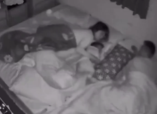 #VIDEO | Padres protegen a su bebé con sus cuerpos durante terremoto