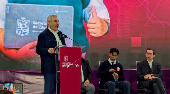 #VIDEO | Entrega Gobierno del Estado 6 mil equipos de cómputo a escuelas de nivel primaria y secundaria de la entidad