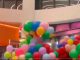 #VIDEO | Entrega gratuita de globos con helio termina en tragedia; hay al menos 8 muertos y 15 heridos