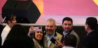 Fanny Arreola y Claudia Sheinbaum trazan ruta de trabajo por Apatzingán