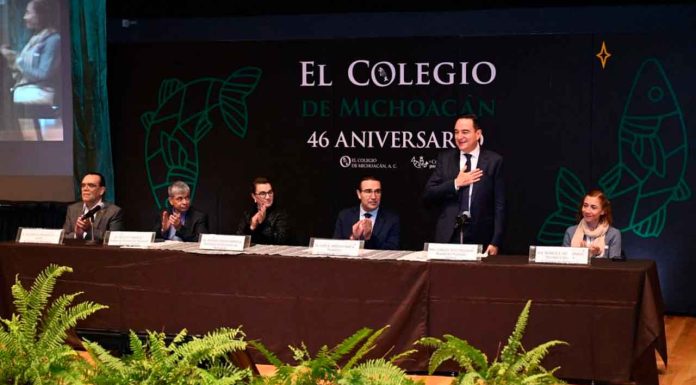 #Imágenes // Carlos Soto Felicita al Colegio de Michoacán por su 46 Aniversario de Fundación