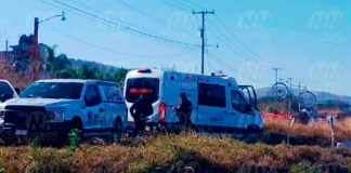 Hallan 2 jóvenes ejecutados a la orilla de la carretera libre Morelia-Salamanca