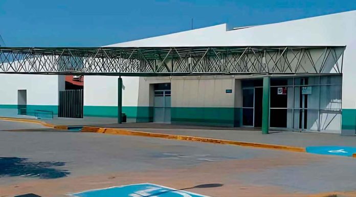 Hombre se lesiona al manipular arma prestada en Buenavista