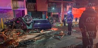 #Imágenes | Hombre muere tras choque de auto contra fachada de inmueble en el Blvd. García de León