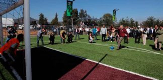 #Imágenes | Fútbol para la paz; Bedolla inaugura cancha en Pátzcuaro