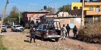 Joven mujer muere en vía pública, tras ser baleada por delincuentes en Jacona