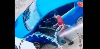 #VIDEO | Hombre intenta robar auto, pero dentro estaba un policía y lo sorprendió a balazos