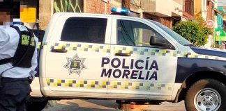 Adulto mayor es atropellado por auto en Morelia