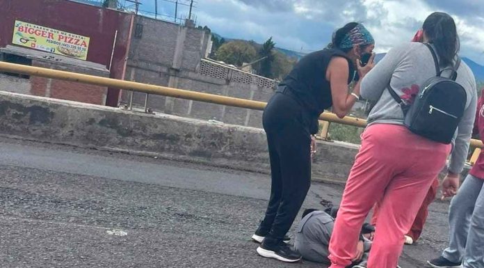 Mujer cae de la batea de una camioneta en la zona de Tres Puentes