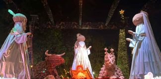 #Imágenes | Nacimiento monumental de Villa Navideña muestra el talento de artesanos michoacanos