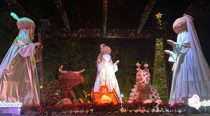 #Imágenes | Nacimiento monumental de Villa Navideña muestra el talento de artesanos michoacanos