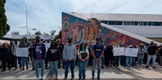 Acusan normalistas a Gaby Molina de inasistencia a mesas de diálogo; gobierno prioriza futuros docentes con conocimientos adecuados