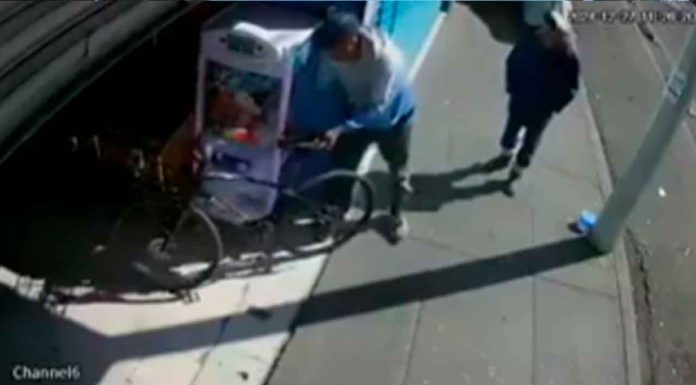 #Video // Ladrón roba bicicleta a ciclista en plena luz del día en la Ciudad de México