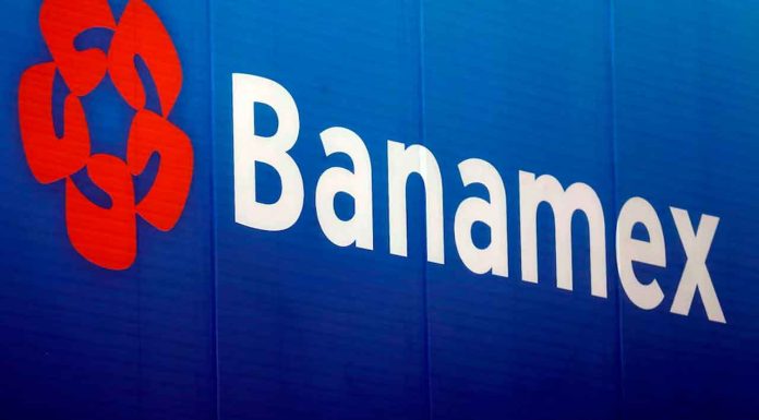 Usuarios reportan en redes la caída de la banca de Banamex; esto se sabe