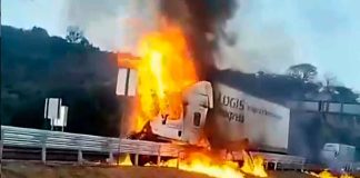 #Video // Arde tractocamión en el municipio de Zinapécuaro