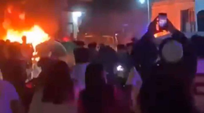 #Video // Linchan y queman vivo a de hombre acusado de feminicidio #México