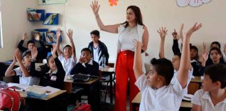 Más de 40 mil docentes contribuyen a la transformación educativa: SEE