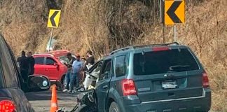 Un muerto y un herido, tras brutal choque entre camionetas en La Piedad