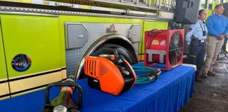 Recibe Bomberos de Morelia camión motobomba y equipamiento para apagar incendios
