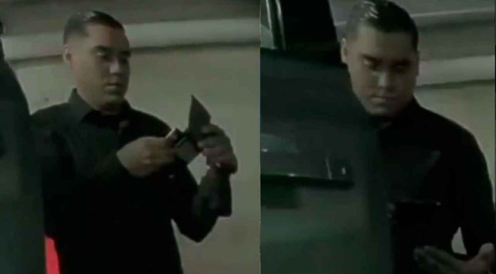 #VIDEO | #México: Valet parking es captado tomando fotos de tarjetas bancarias que estaban dentro de un automóvil