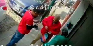 #Video // Taxista frauda a abuelitos en Coyoacán; cámara de seguridad capta el robo
