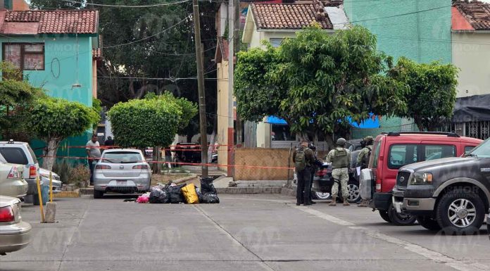 #VIDEO #Actualización | Gatilleros disparan contra vivienda en el Infonavit Progreso Nacional al noroeste de Michoacán