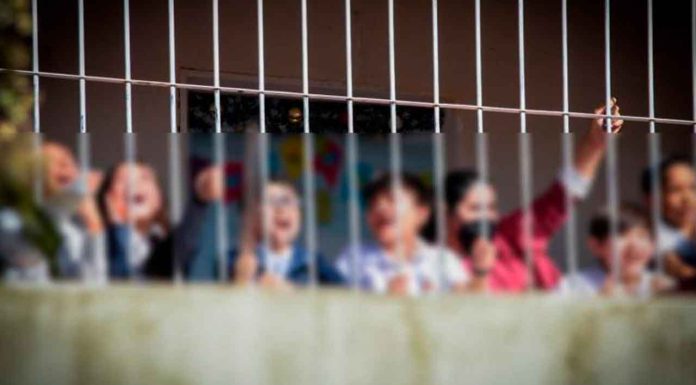 #VIDEO | “¡Me da mucho coraje!”, dice un niño llorando ante la violencia en Culiacán