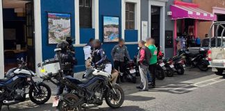 #Michoacán: Pistoleros motorizados roban 800 mil pesos a trabajadores de gasolinera