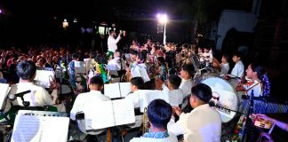 #Imágenes | Con la presentación de la orquesta de Carapan, Arantepacua y video mapping festejan a Zamora