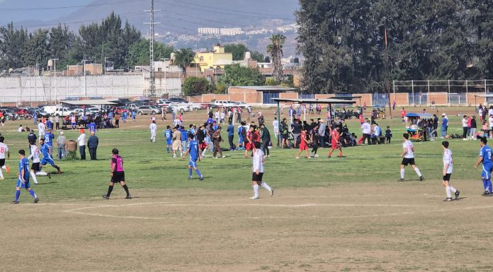 #Videos | Surgen imágenes de las personas heridas tras ataque a balazos en las canchas de Policía y Tránsito de Morelia