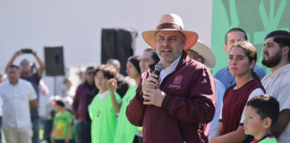 #Imágenes // Canchas de fut, infraestructura para la paz: Bedolla