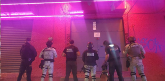 Realiza FGE cateo en bar en Morelia y asegura 200 dosis de metanfetamina
