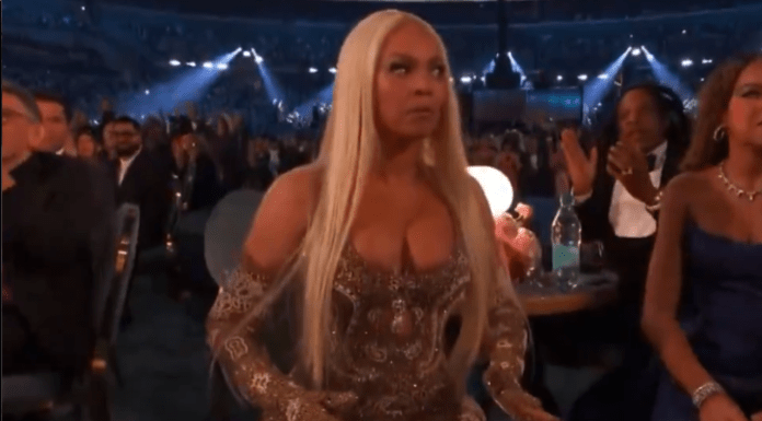 #Video // Beyoncé se roba el show con su cómica reacción al ganar el Grammy a “Mejor Álbum Country”