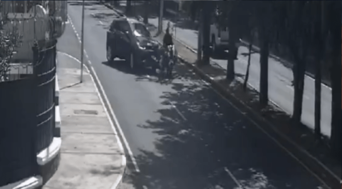 #Video | Motociclista fallece tras colisión con camioneta en Guatemala