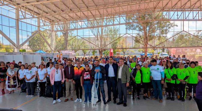 Autoridades celebran 8º aniversario del Día del Jubilado y Pensionado Estatal