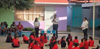 #Imágenes | Edil de Puruándiro realiza entrega de ventiladores en Jardín de Niños